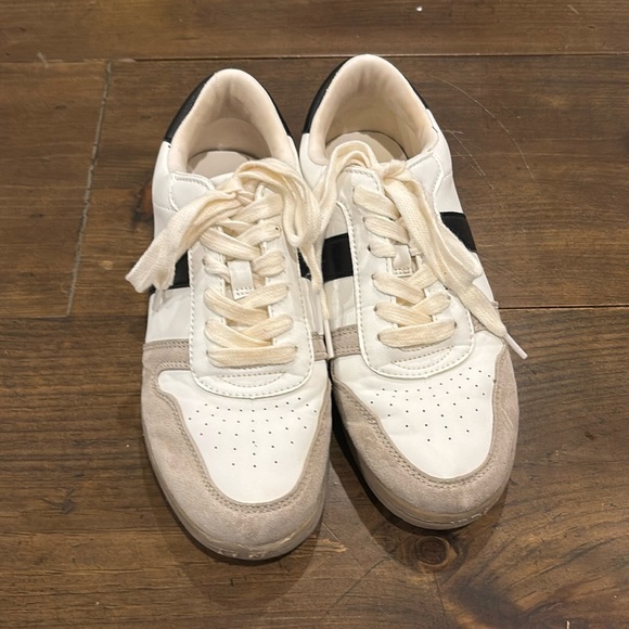 Universal Thread Shoes - Sneaker